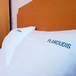 Plakoudis Apartamento *