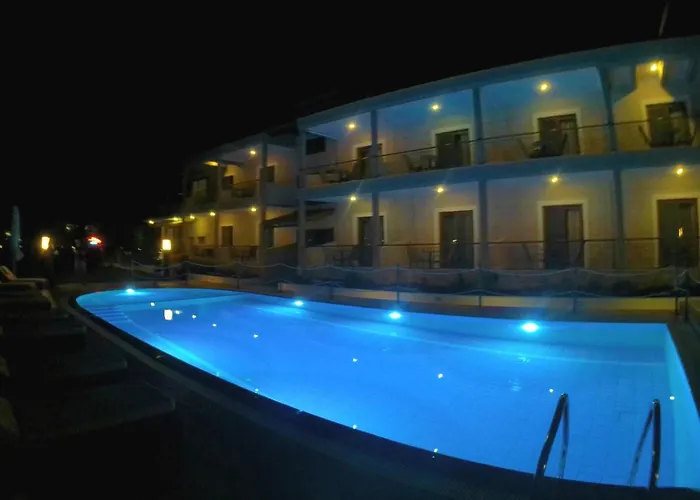 Plakoudis 公寓